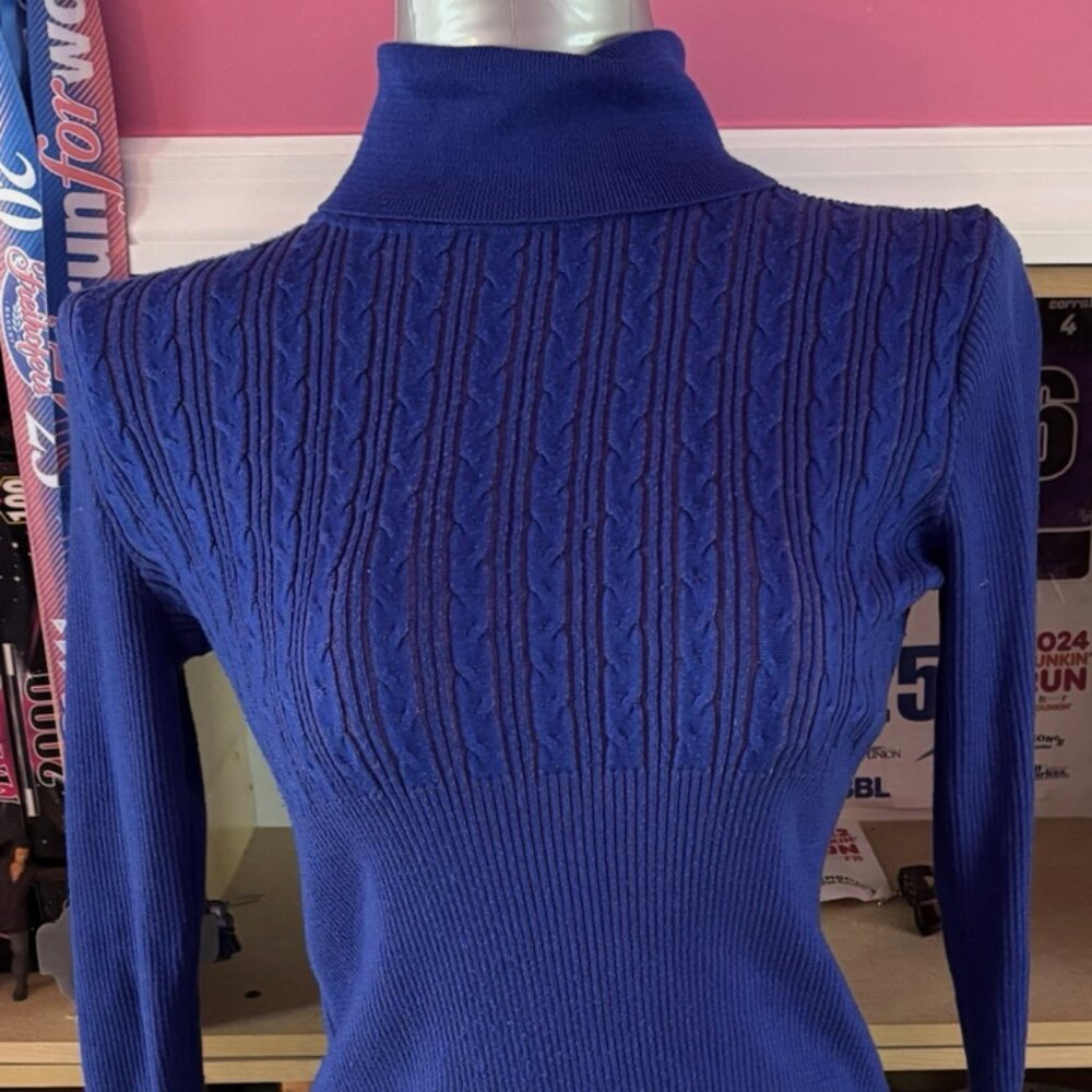 New York & Company Women’s Blue Knit Turtleneck, Size S